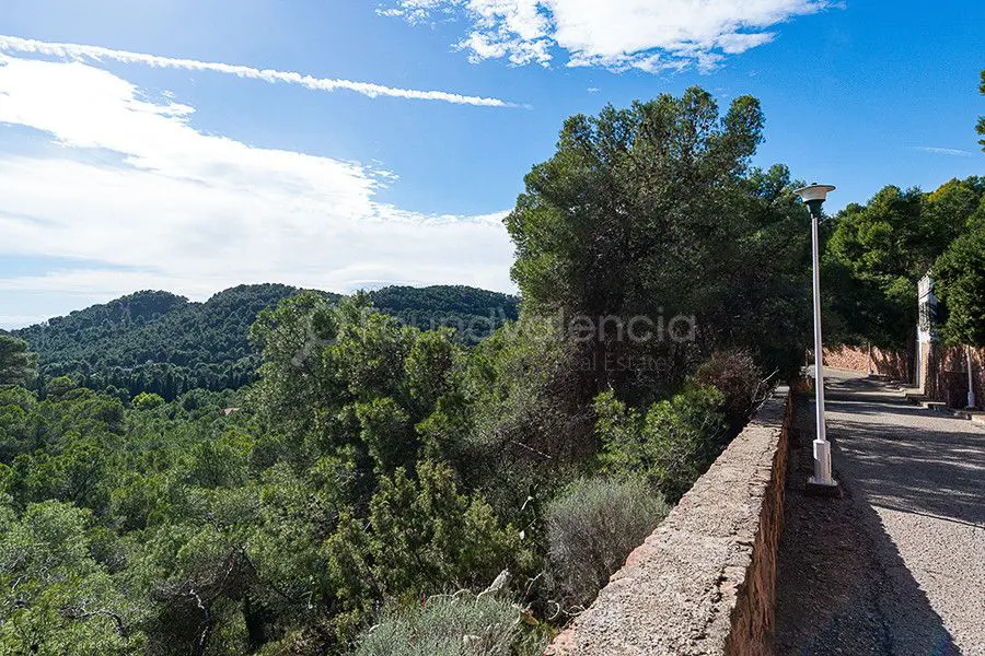 Perceel bouwgrond in Naquera met prachtig uitzicht