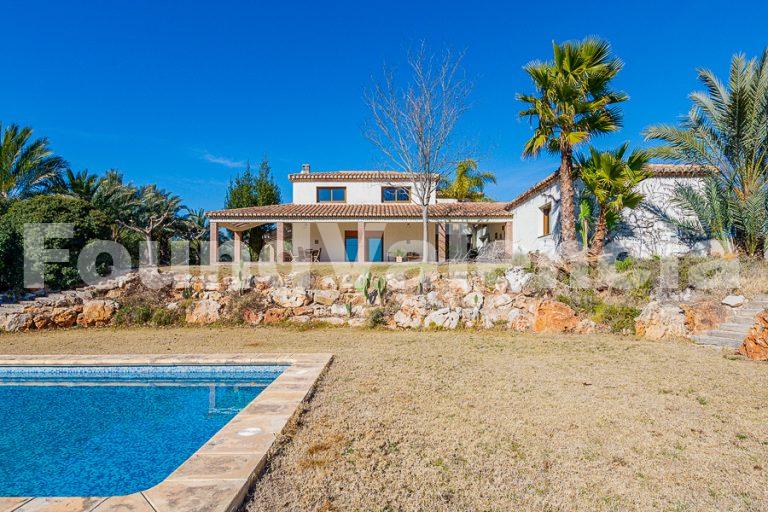 Rustig vrijstaand huis in Ontinyent, Valencia