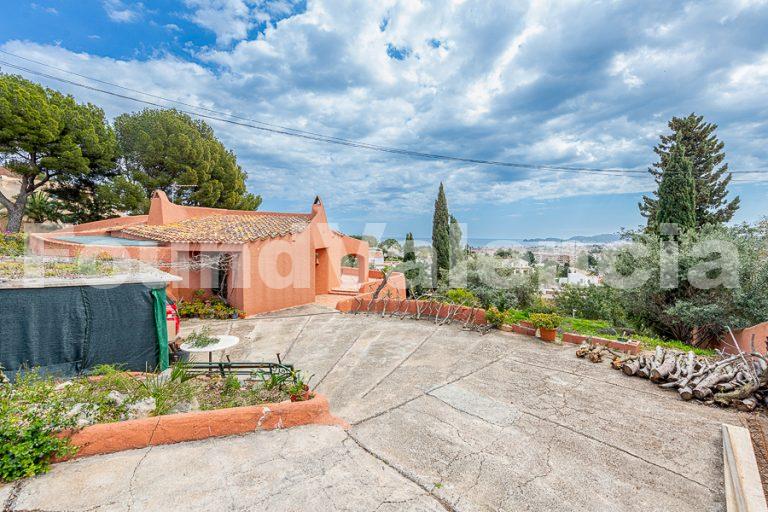 Mediterrane Villa met Karakter en Uitzicht op de Zee in Jávea
