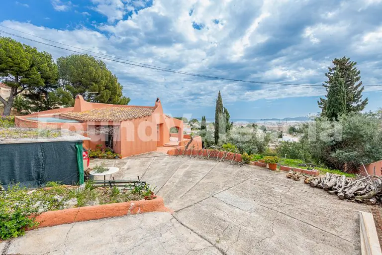 Mediterrane Villa met Karakter en Uitzicht op de Zee in Jávea