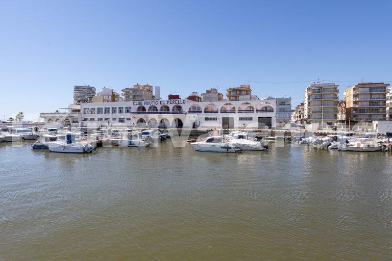 Penthouse met Terras en Zeezicht in El Perellonet, Valencia