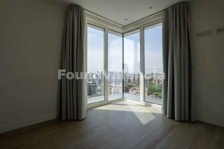 Appartement in een Iconisch Gebouw in Valencia