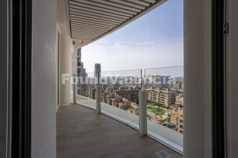 Appartement in een Iconisch Gebouw in Valencia