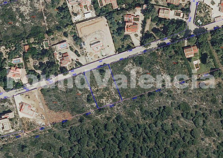 Stedelijk perceel met prachtig uitzicht en veel potentieel in San Cristóbal