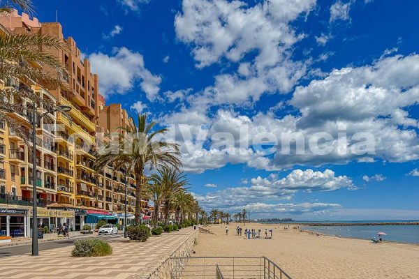 Exclusief Penthouse in Port Saplaya, Valencia
