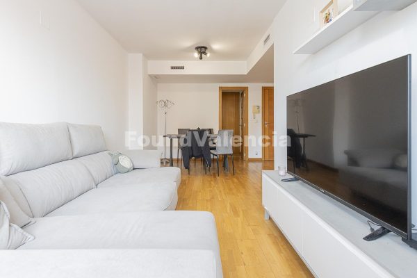 Investeringskans: verhuurd appartement met goed rendement in Manises