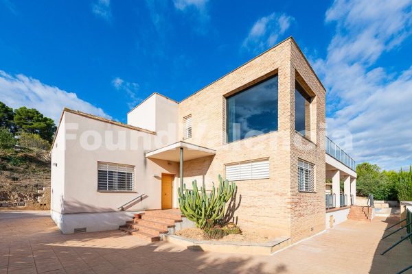 Moderne landelijke woning in Balcón de Montroy, Valencia